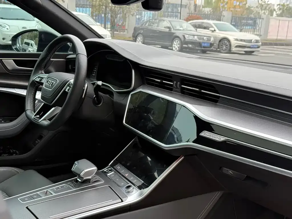 Audi A7L — фото 3