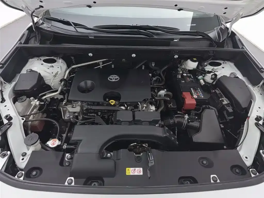 Toyota RAV4 2021 из CN, фото 4