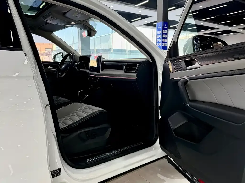 Volkswagen Tayron 2022 из CN, фото 9