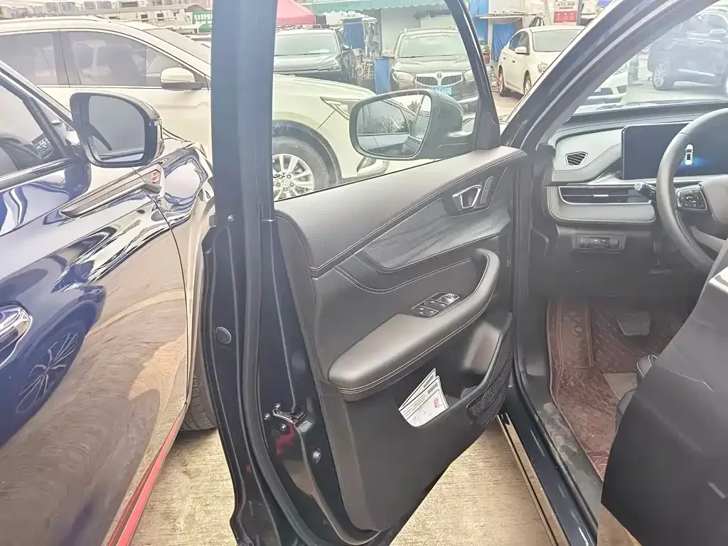 Chery Tiggo 8 PLUS — фото 9