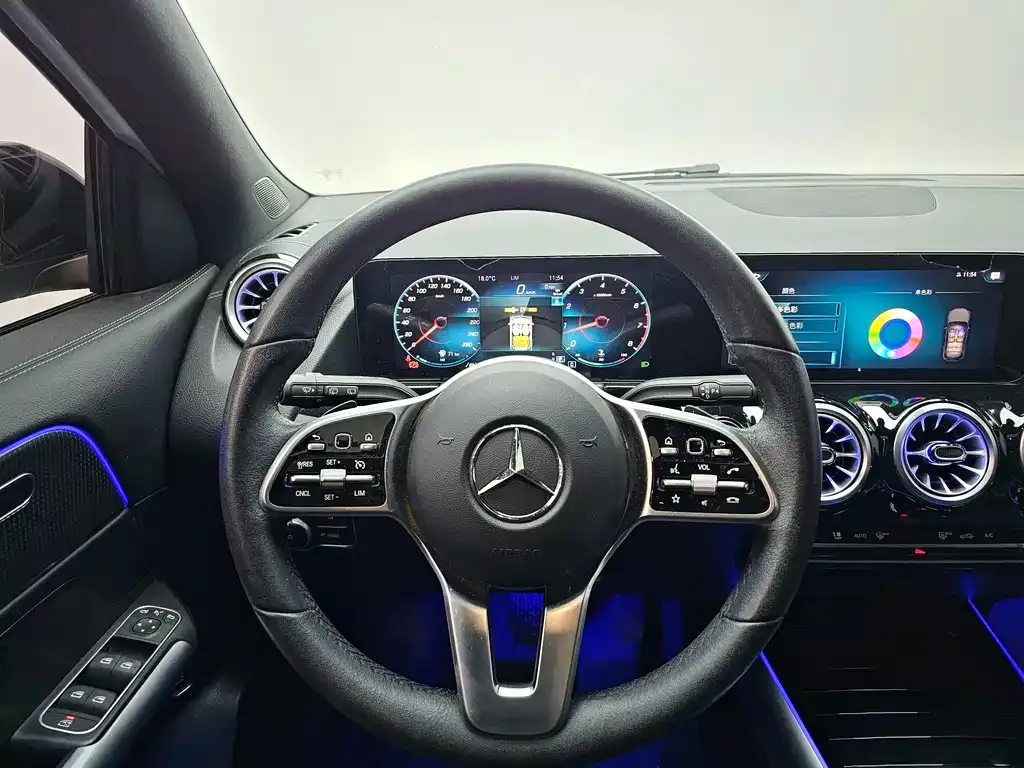 Mercedes-Benz GLA 2023 из CN, фото 4