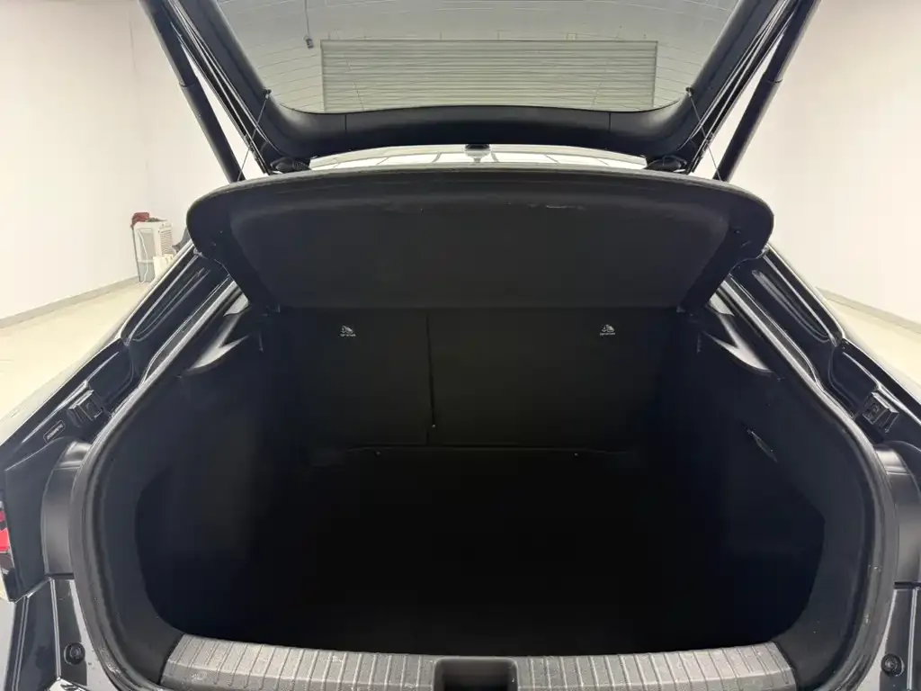 Volkswagen Lamando 2023 из CN, фото 2