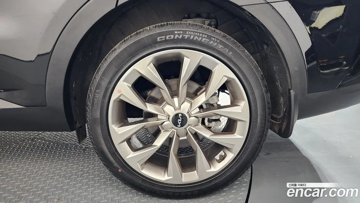 Kia Sorento — фото 8