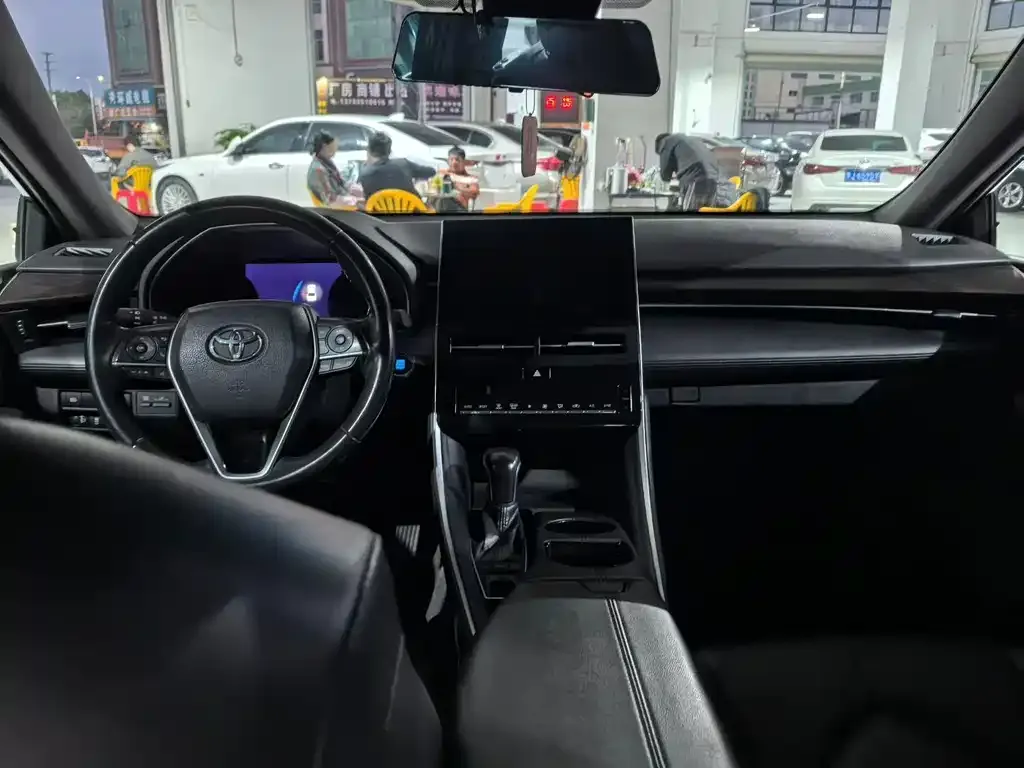 Toyota Avalon 2023 из CN, фото 3