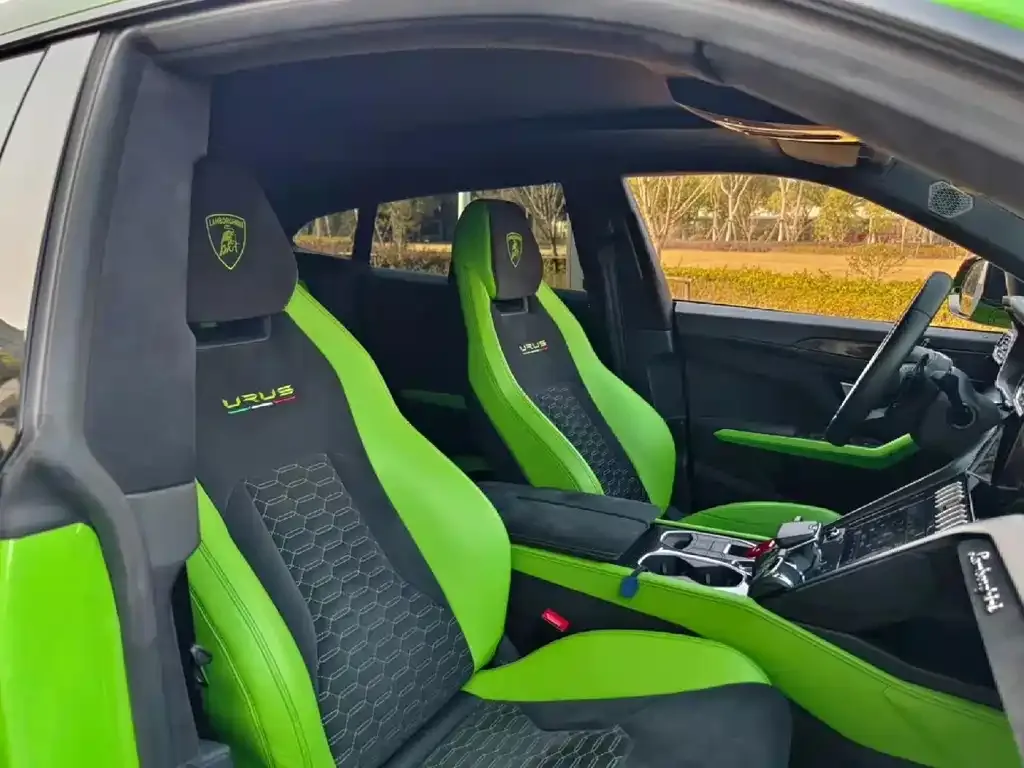 Lamborghini Urus 2021 из CN, фото 3