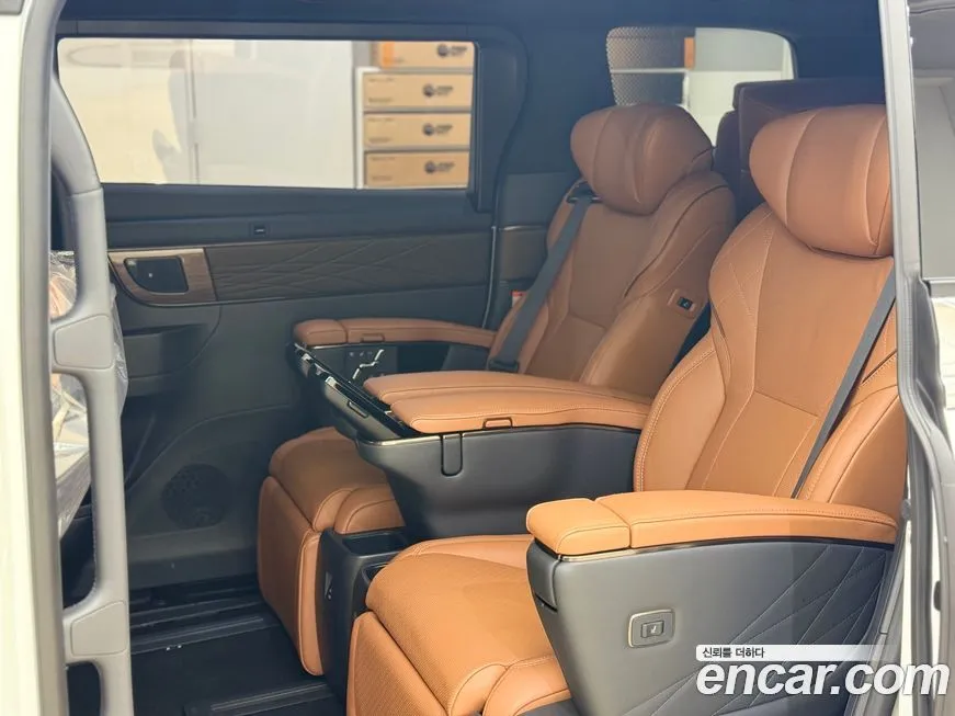 Toyota Alphard — фото 3