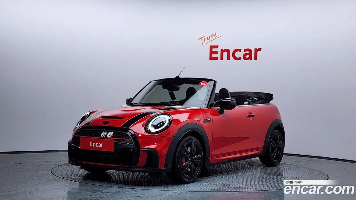 Mini Cooper Convertible — фото 1