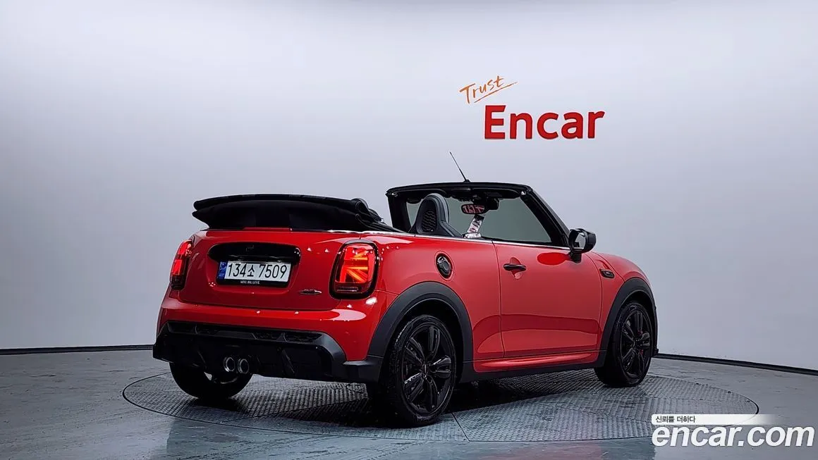 Mini Cooper Convertible — фото 2