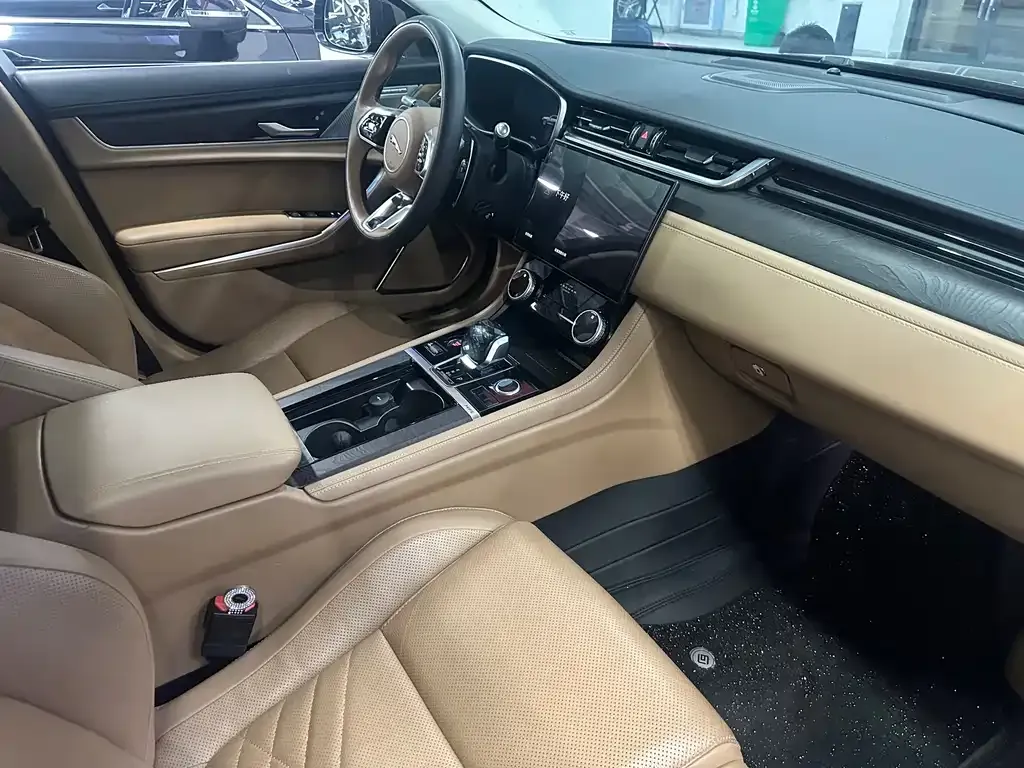 Jaguar XFL 2022 из CN, фото 10