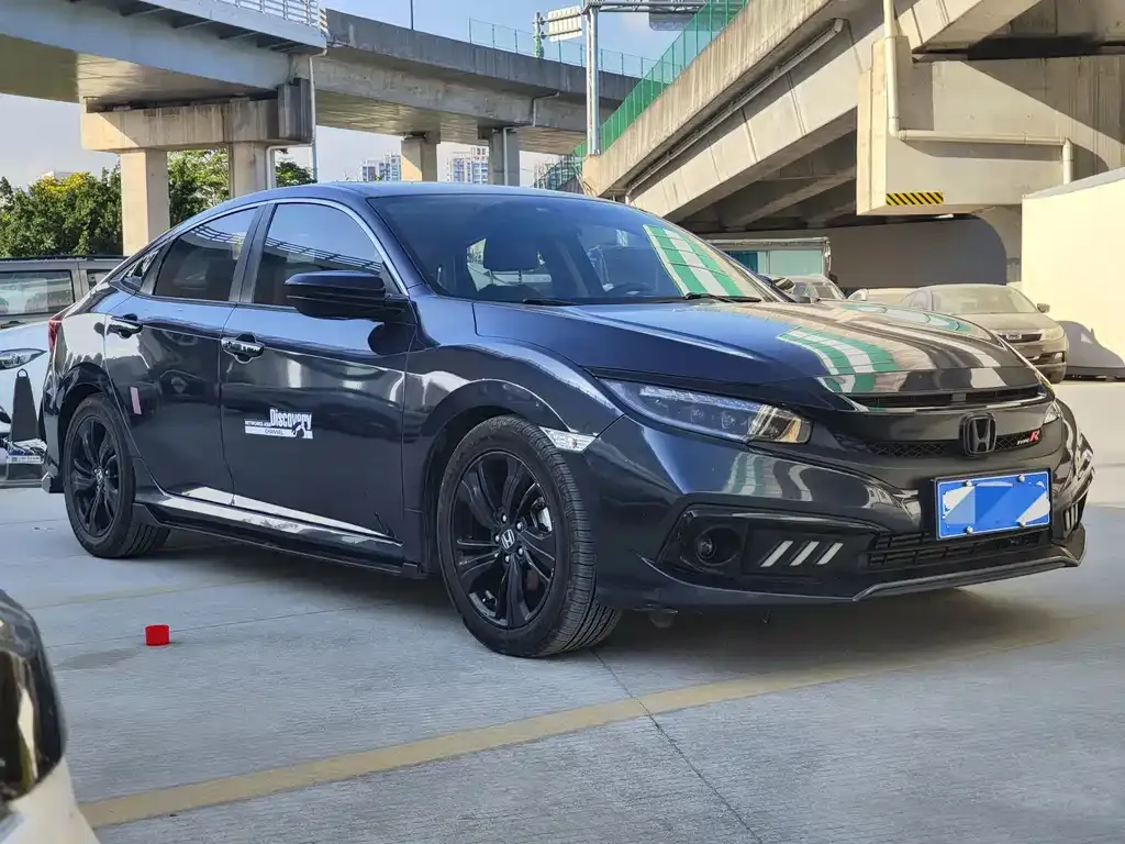 Honda Civic — фото 8