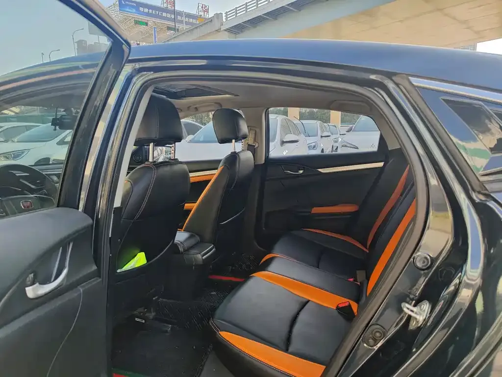 Honda Civic — фото 6