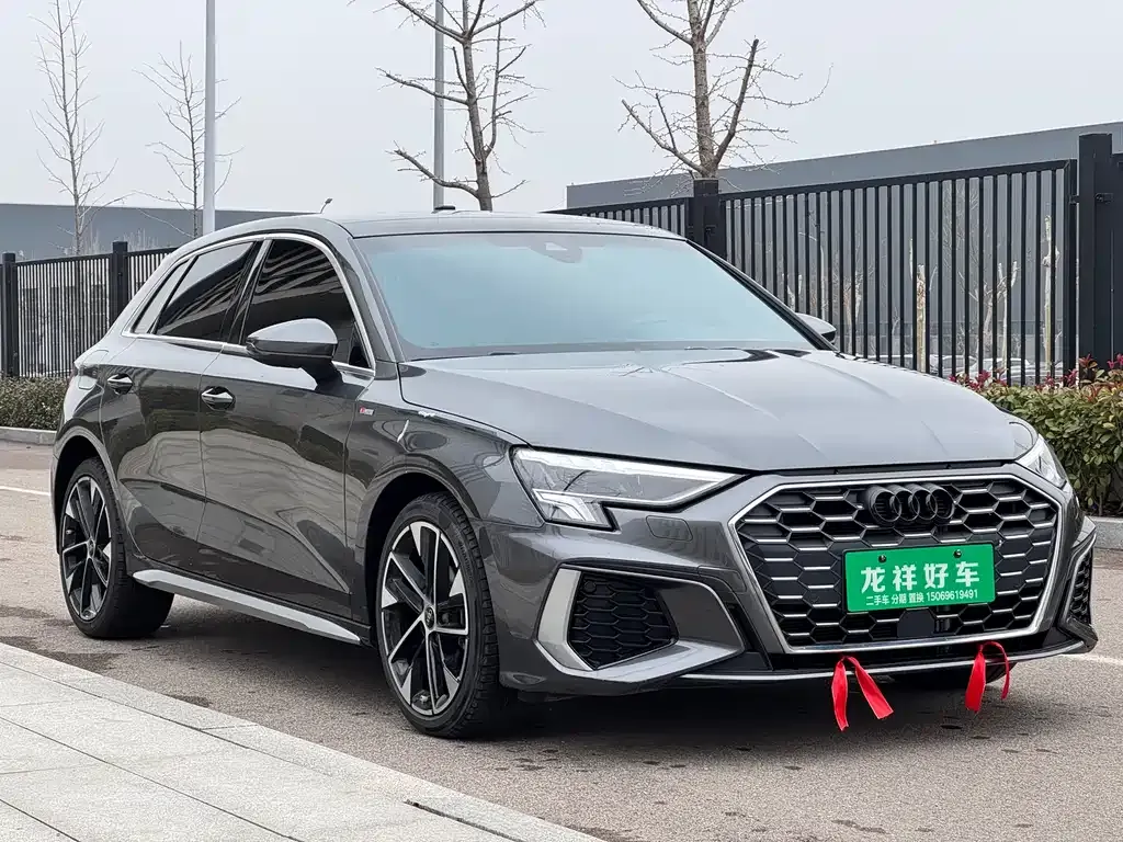 Audi A3 2023 из CN, фото 2