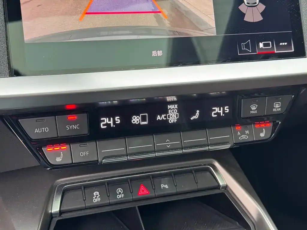 Audi A3 2023 из CN, фото 4