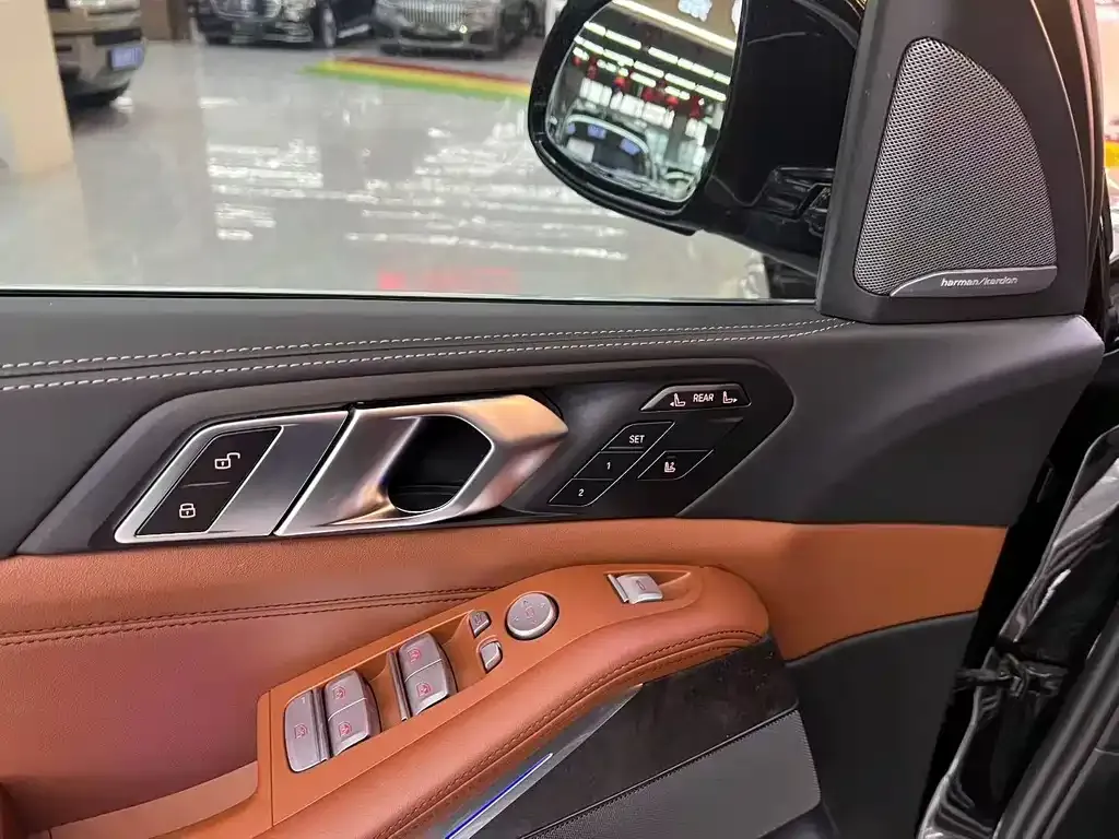 BMW X7 2024 из CN, фото 5