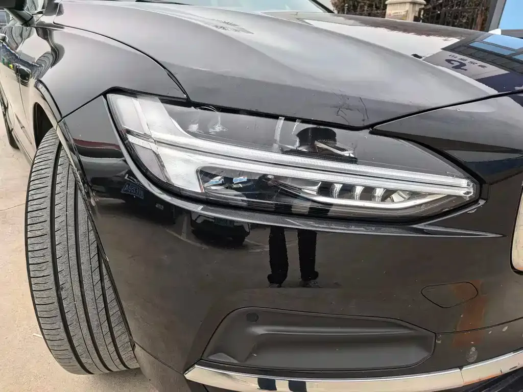 Volvo S90 — фото 3