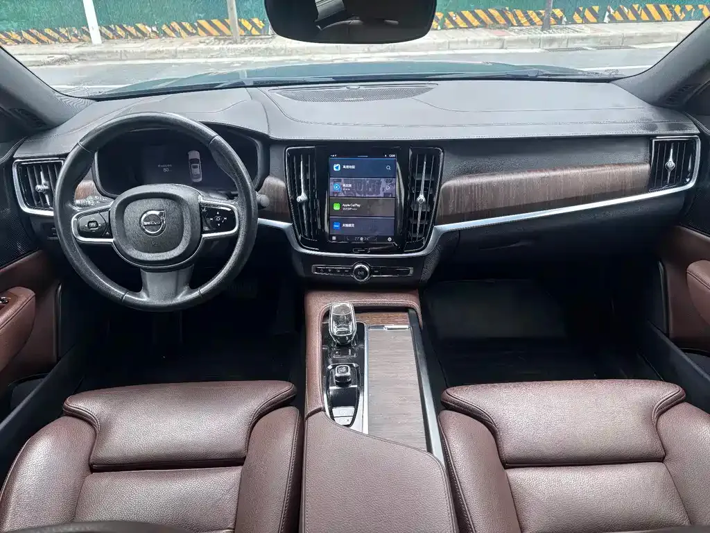 Volvo S90 — фото 2