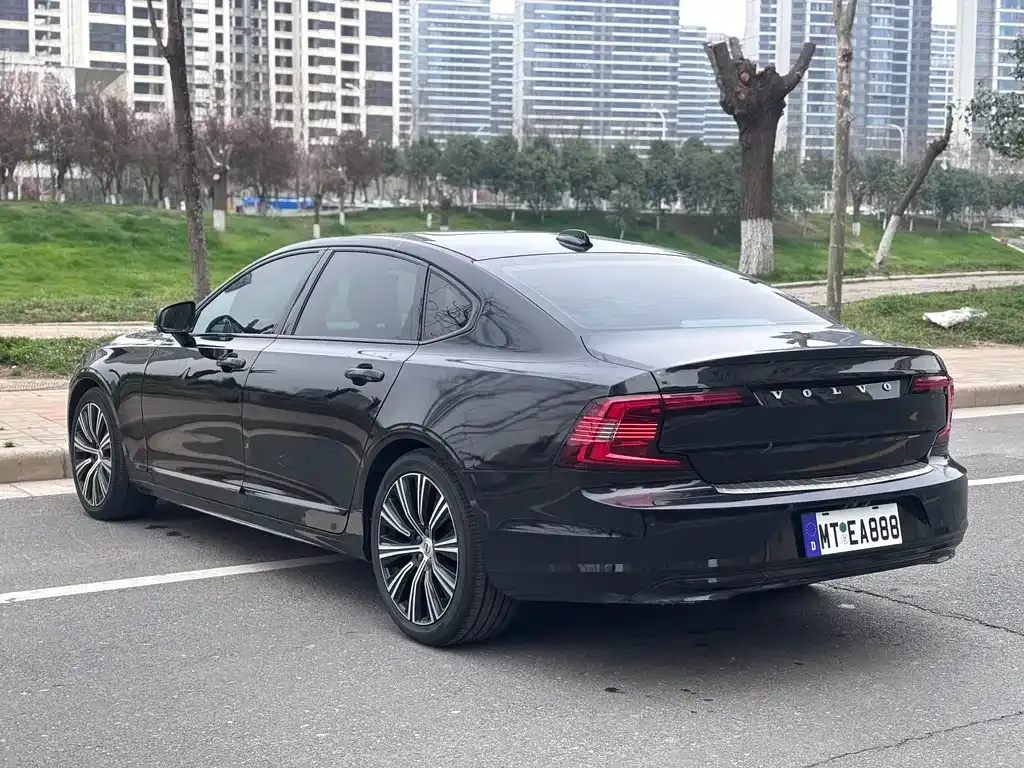 Volvo S90 — фото 5