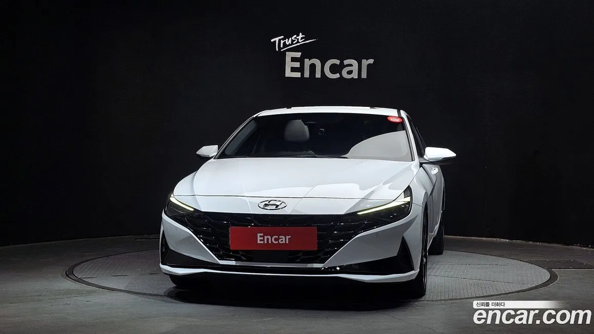Hyundai AVANTE — фото 3