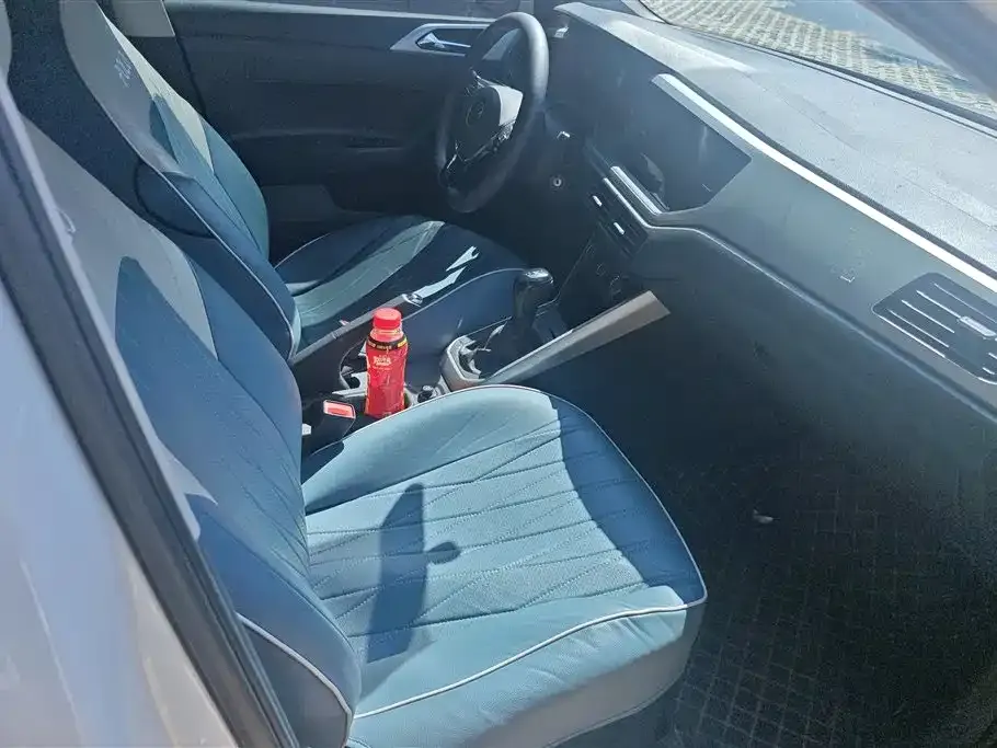 Volkswagen Polo 2024 из CN, фото 7