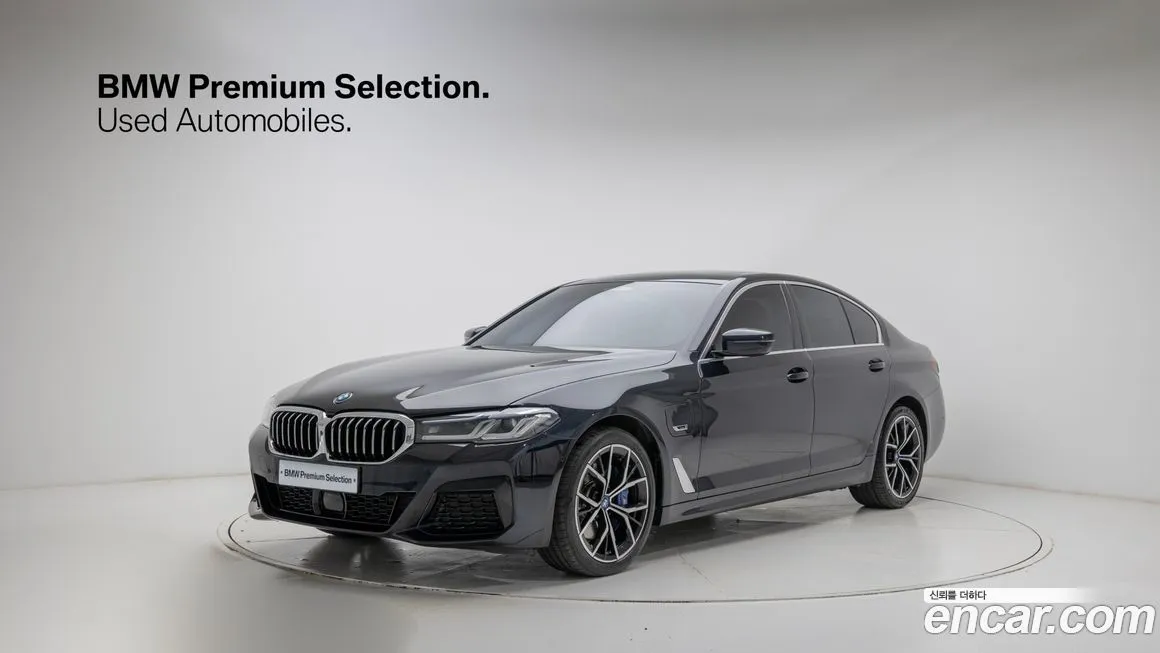 BMW 5-Series 2023 из KR, фото 2