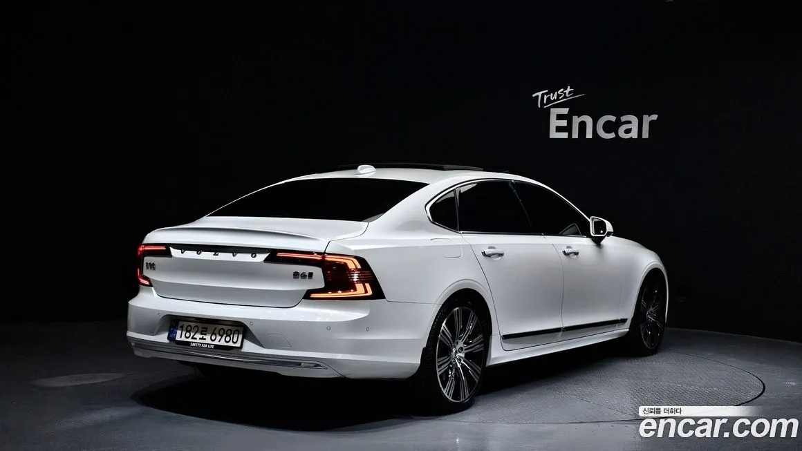 Volvo S90 2021 из KR, фото 6