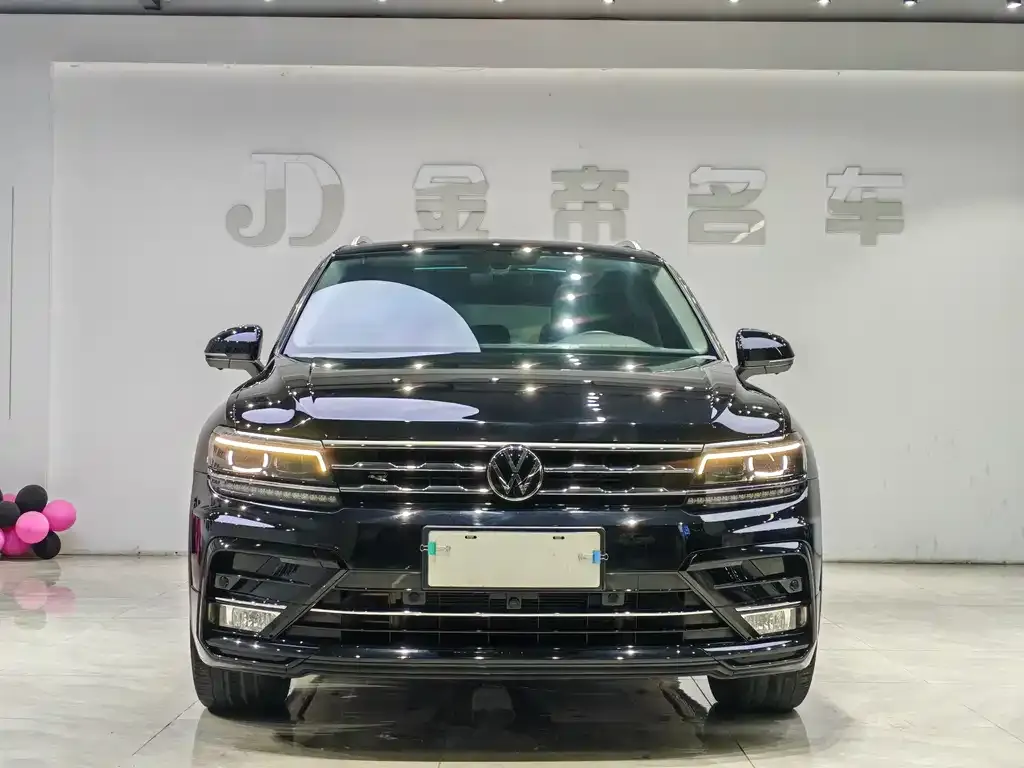 Volkswagen Tiguan L 2021 из CN, фото 2