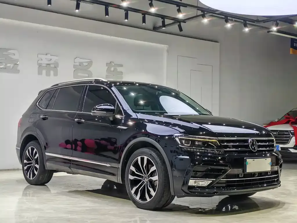Volkswagen Tiguan L 2021 из CN, фото 3