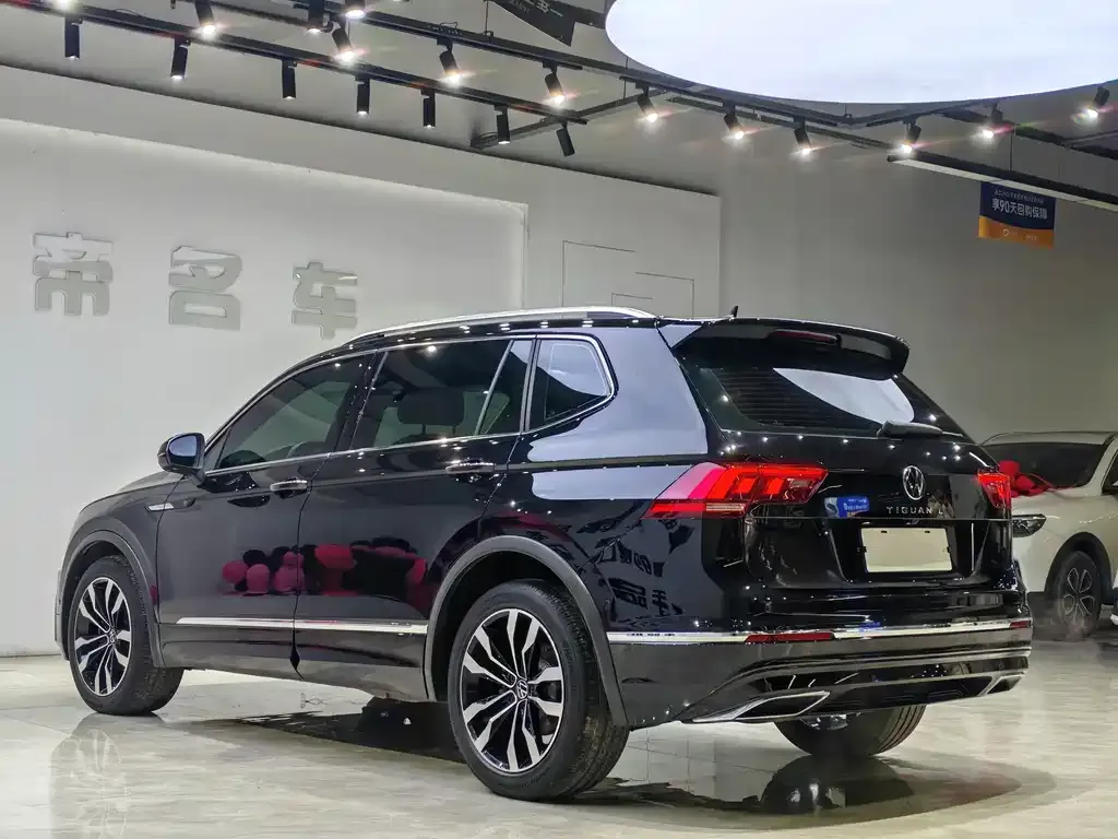 Volkswagen Tiguan L 2021 из CN, фото 4