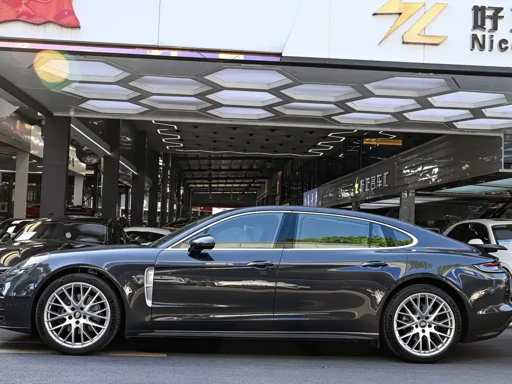 Porsche Panamera — фото 3