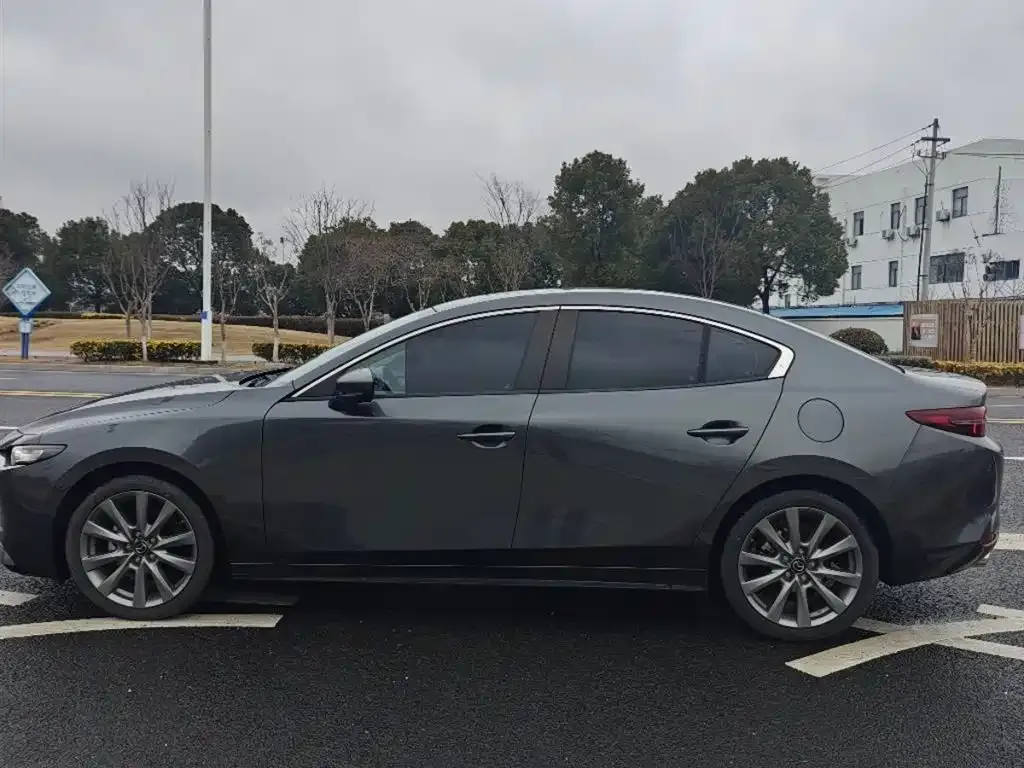 Mazda 3 Axela 2024 из CN, фото 5