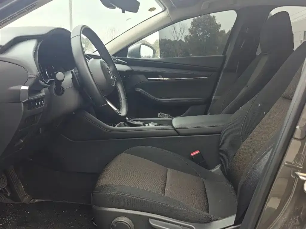 Mazda 3 Axela 2024 из CN, фото 9