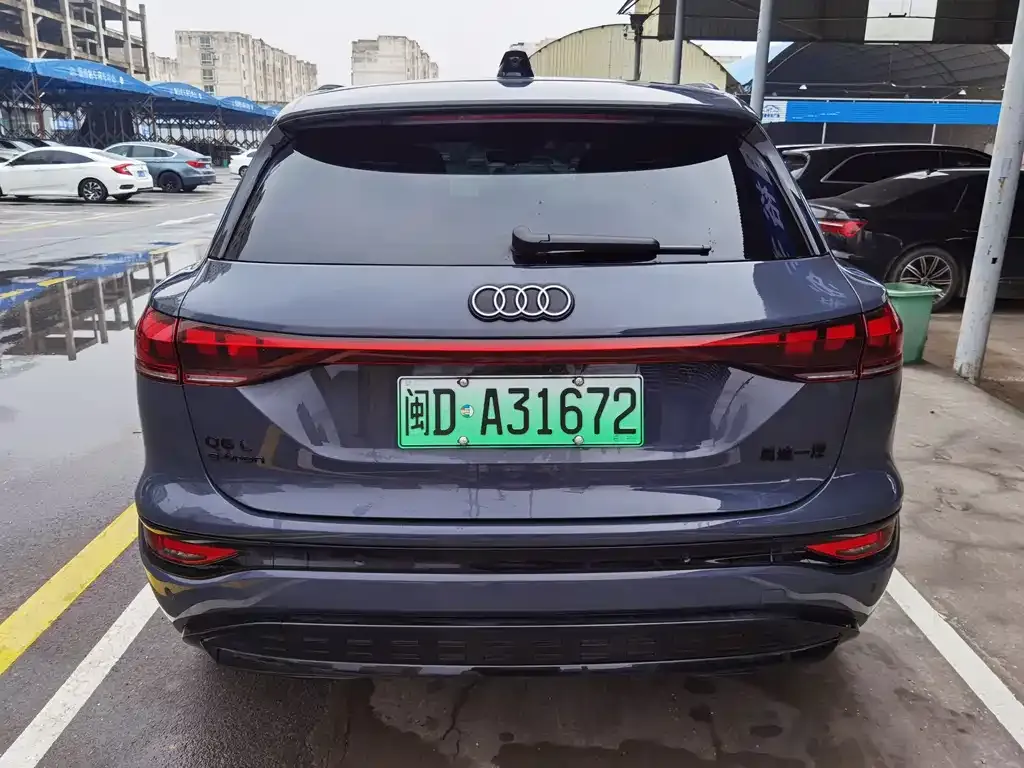 Audi Q6L e-tron — фото 4