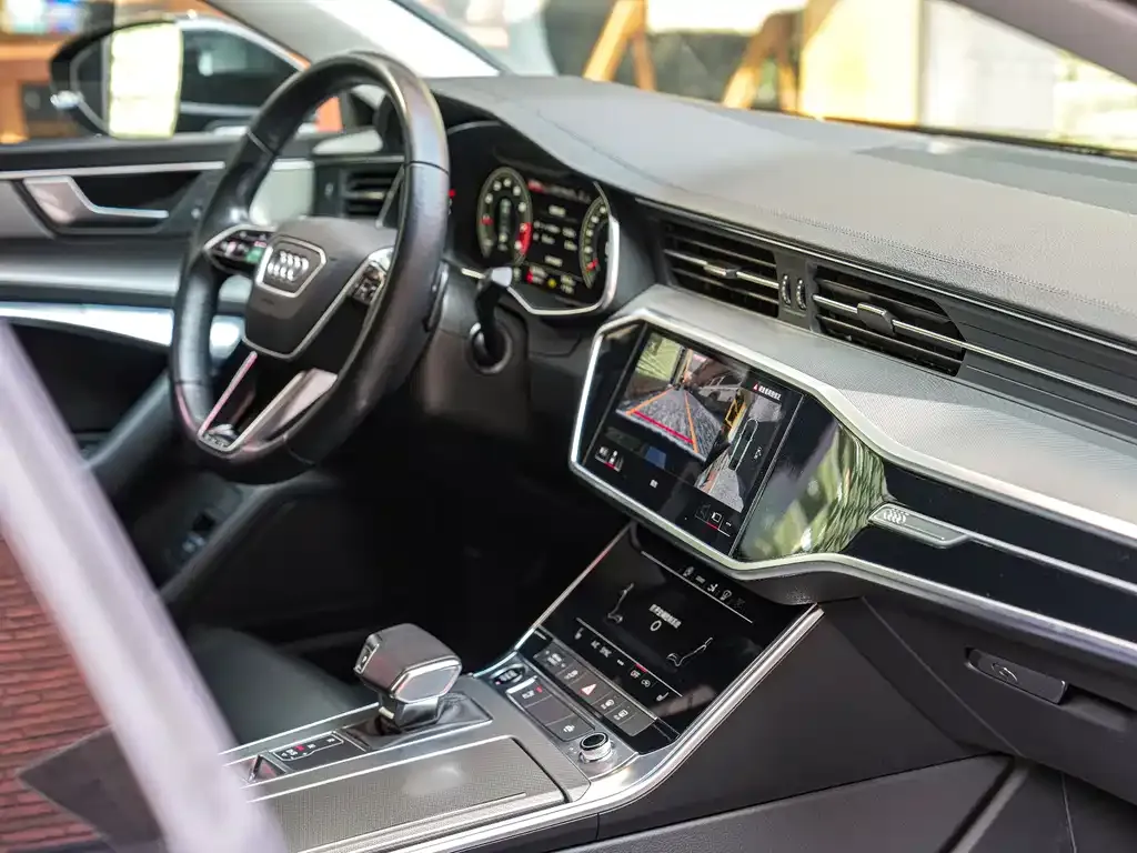 Audi A7 2021 из CN, фото 7