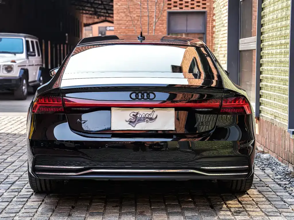 Audi A7 2021 из CN, фото 2
