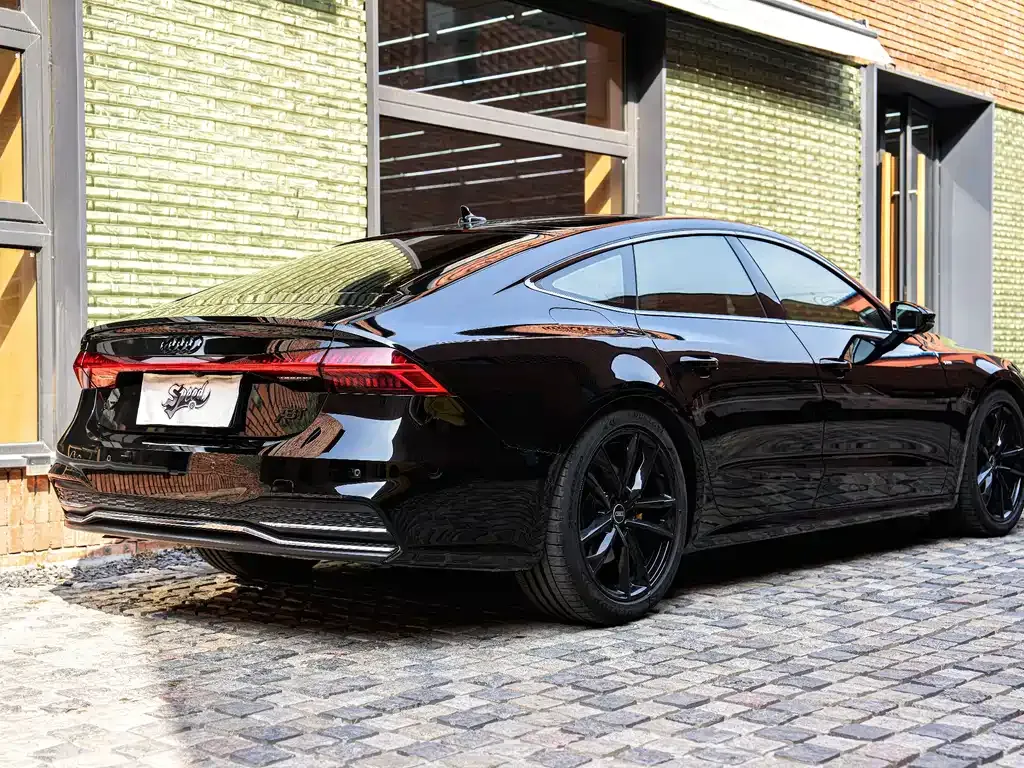 Audi A7 2021 из CN, фото 3