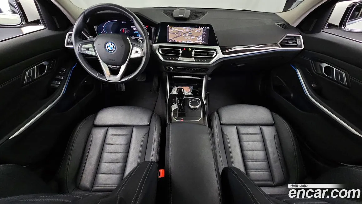 BMW 3-Series 2022 из KR, фото 9
