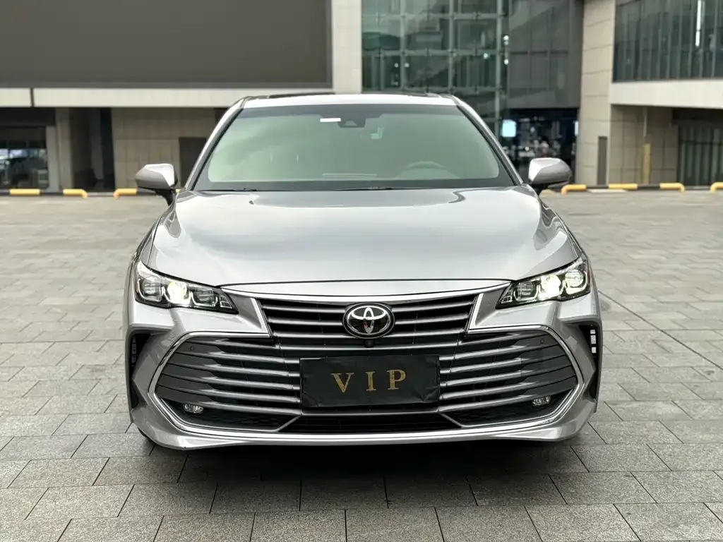Toyota Avalon 2023 из CN, фото 4