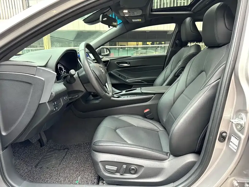 Toyota Avalon 2023 из CN, фото 2
