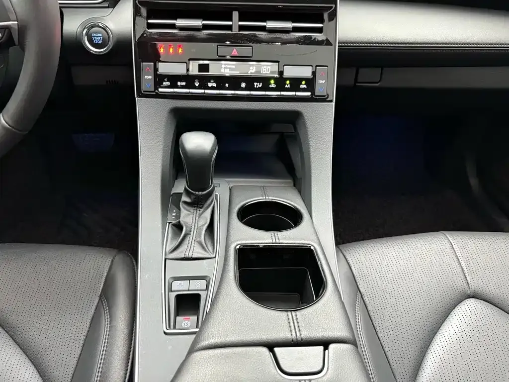 Toyota Avalon 2023 из CN, фото 6