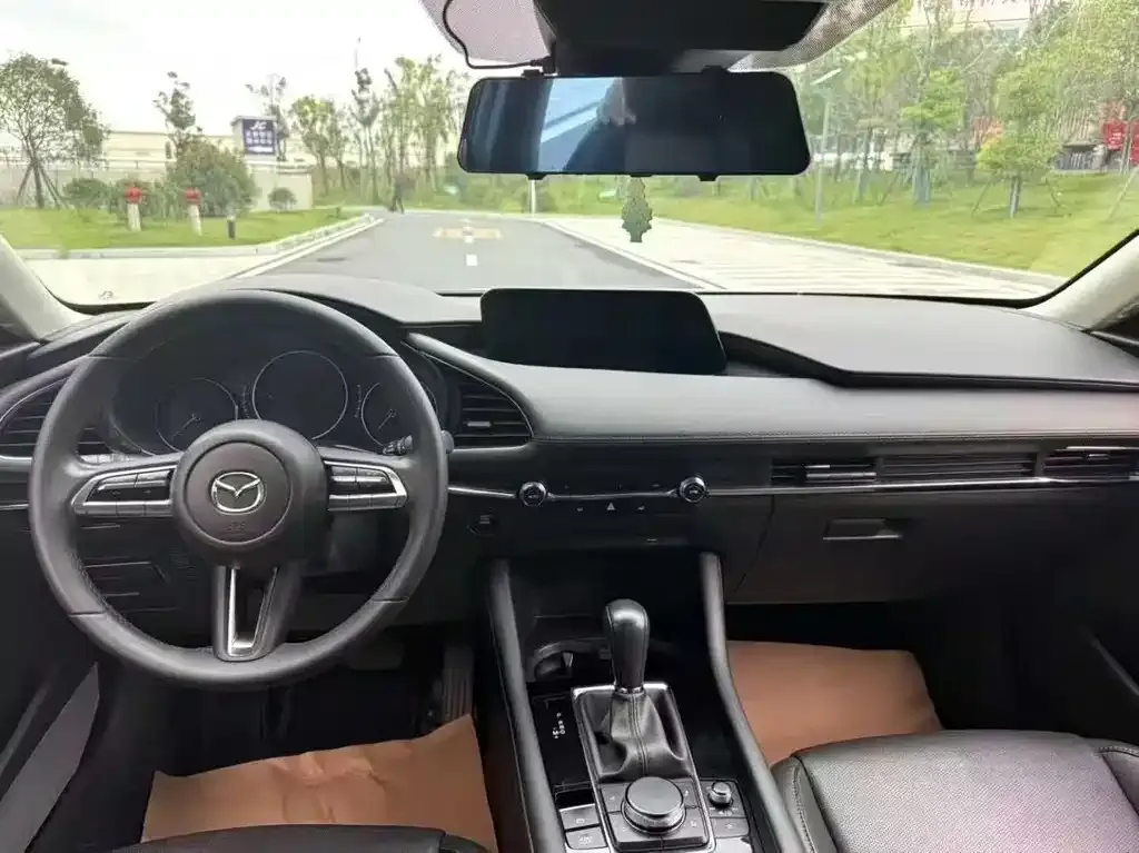 Mazda 3 Axela 2022 из CN, фото 4