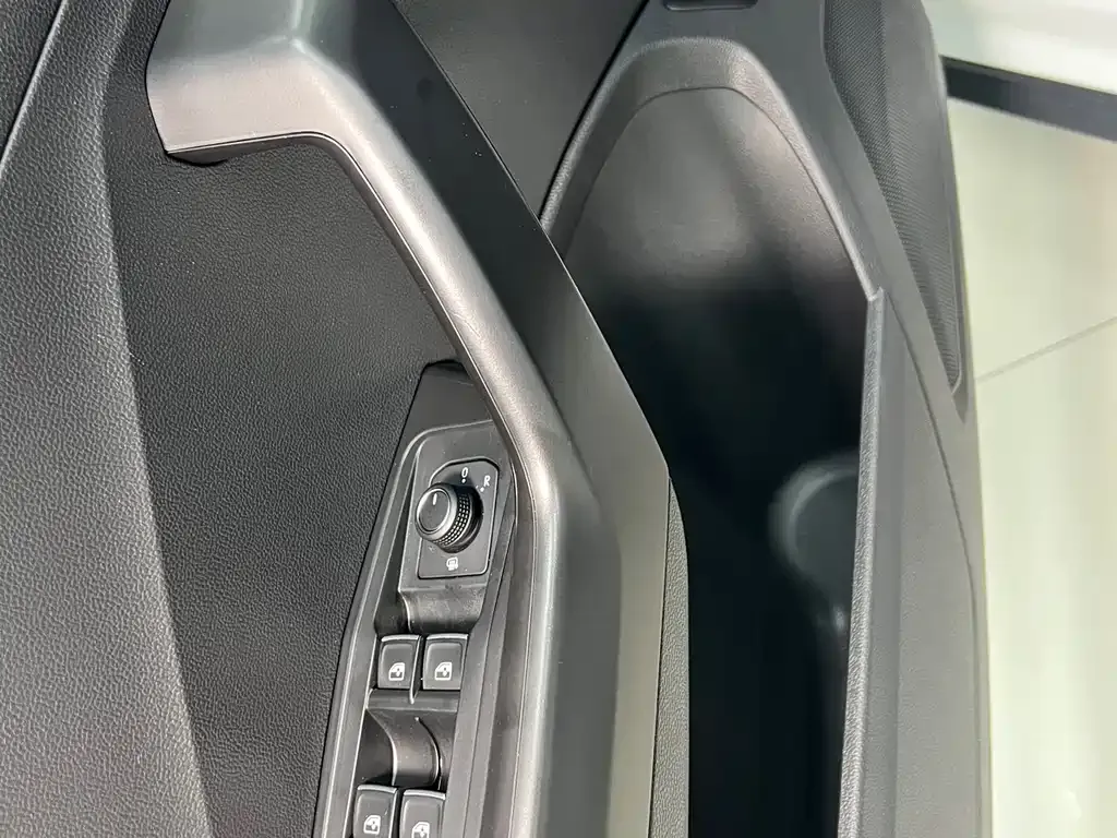 Volkswagen T-Roc 2021 из CN, фото 9
