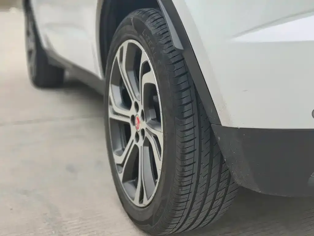 Jaguar E-PACE 2022 из CN, фото 2