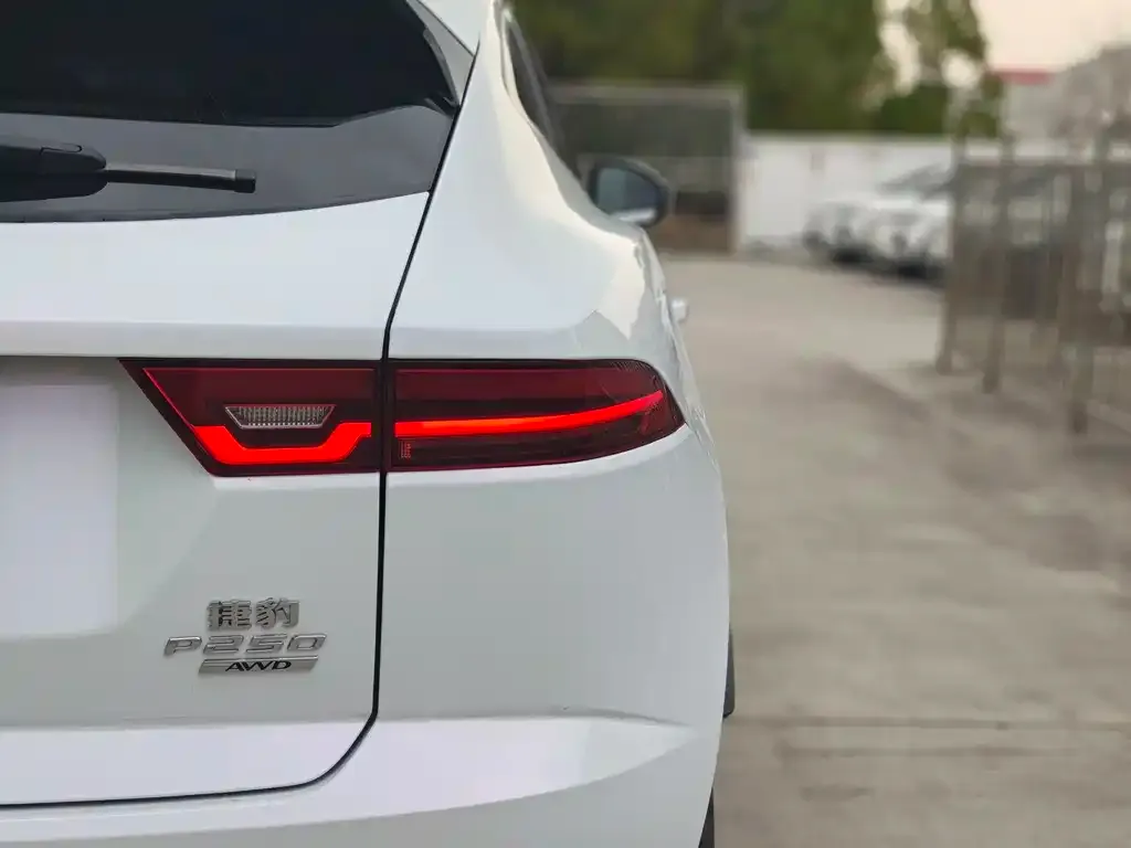 Jaguar E-PACE 2022 из CN, фото 7