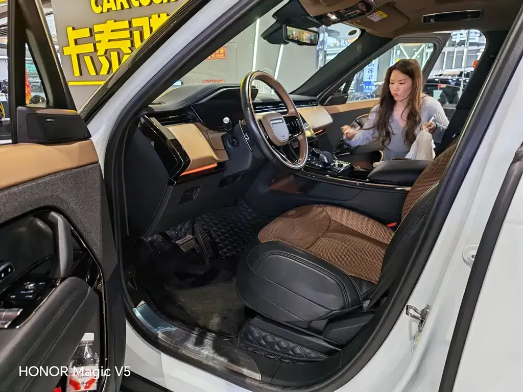 Land Rover Sport 2023 из CN, фото 2