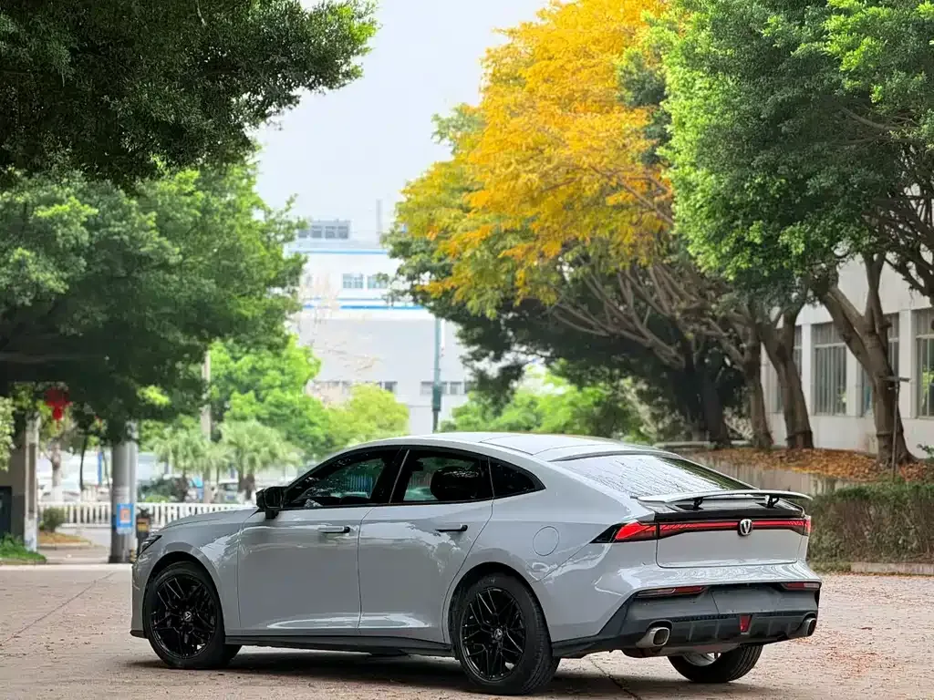 Changan UNI-V 2023 из CN, фото 6