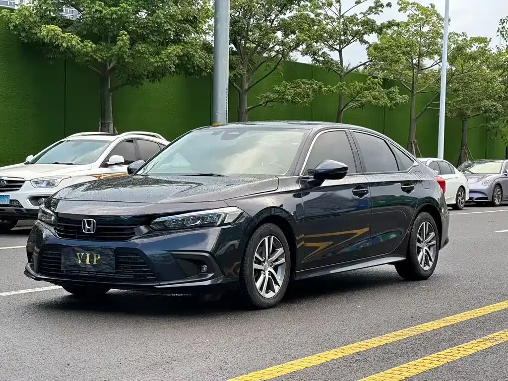 Honda Civic — фото 1