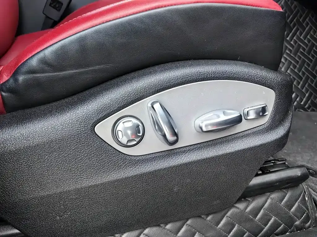 Porsche Macan 2024 из CN, фото 10