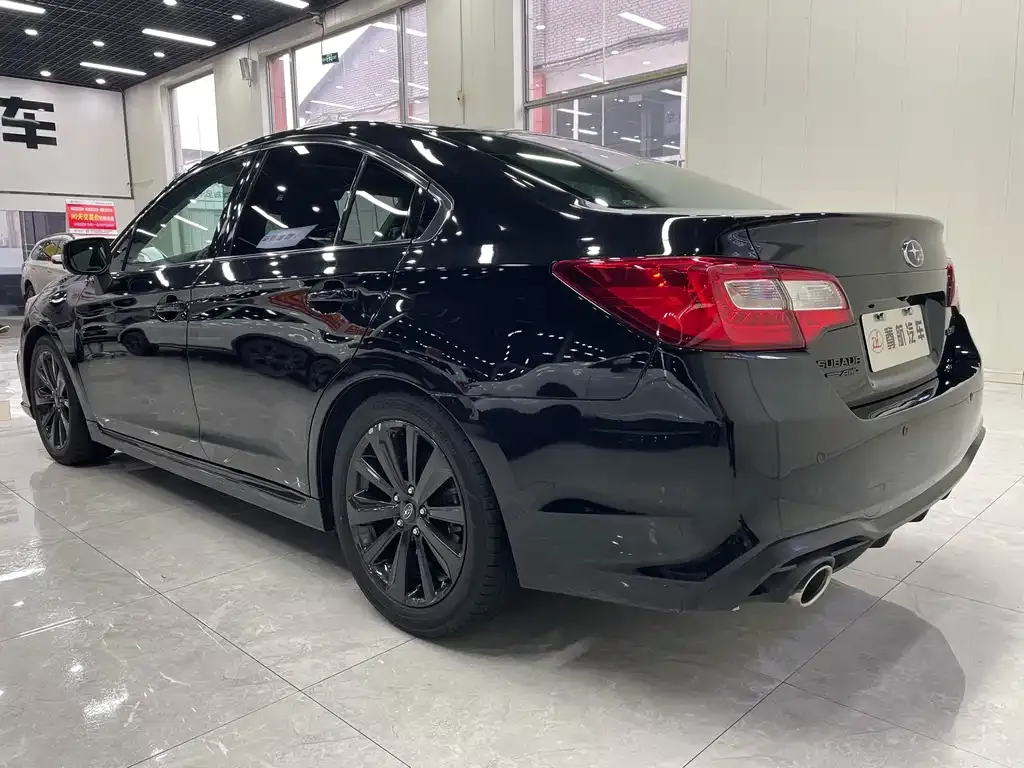 Subaru Legacy 2021 из CN, фото 5