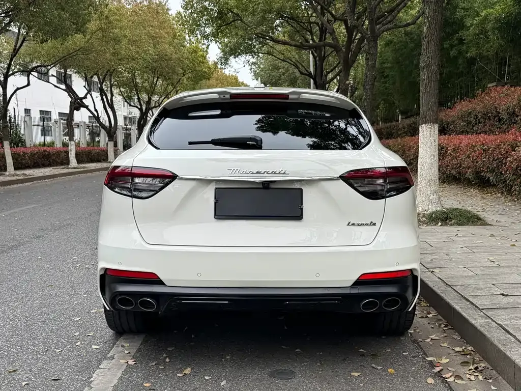 Maserati Levante — фото 9