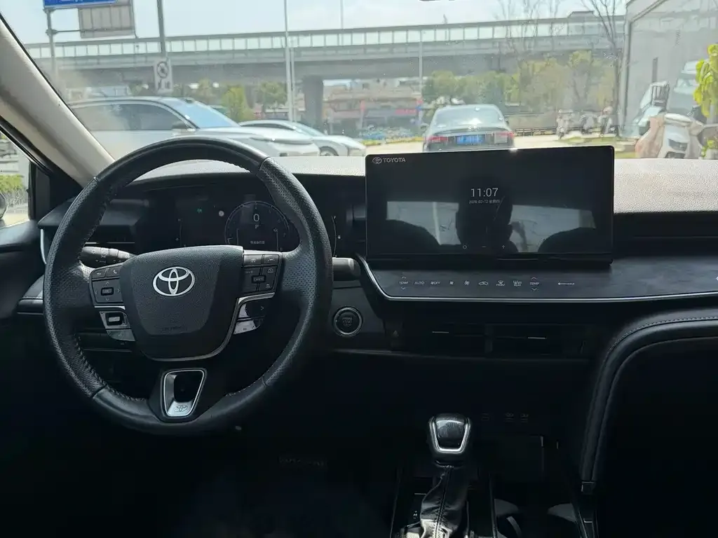 Toyota Camry 2024 из CN, фото 3